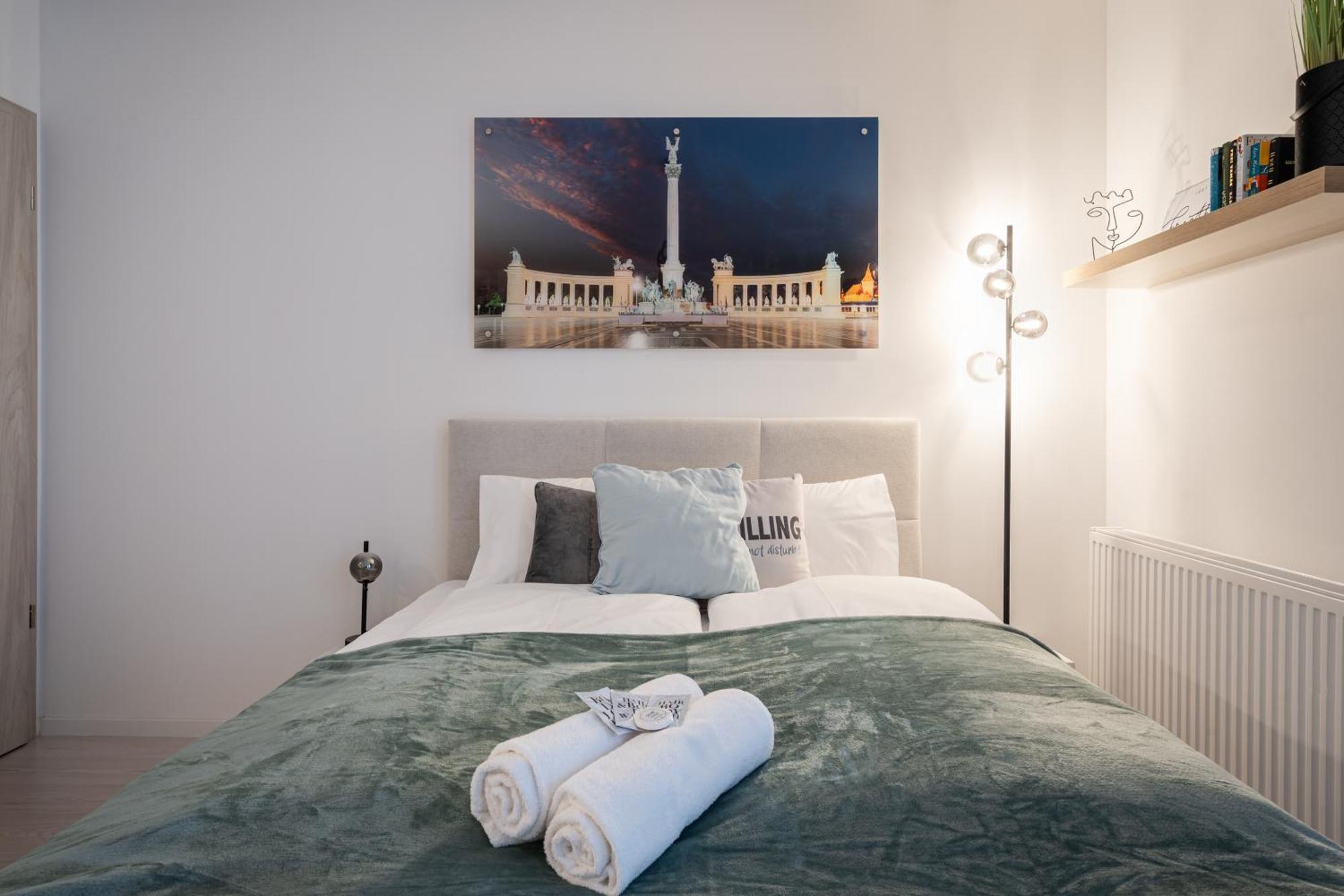 Heroes Square Apartment 布达佩斯 外观 照片
